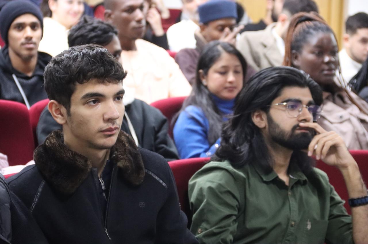 В Махачкале с иностранными студентами состоялся «Разговор о русской культуре и языке на дагестанской земле»